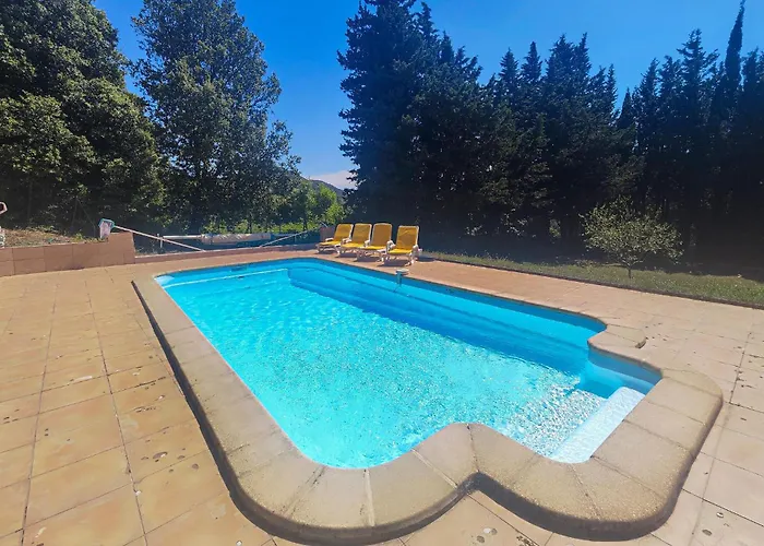 Awesome In Ferrieres-Poussarou